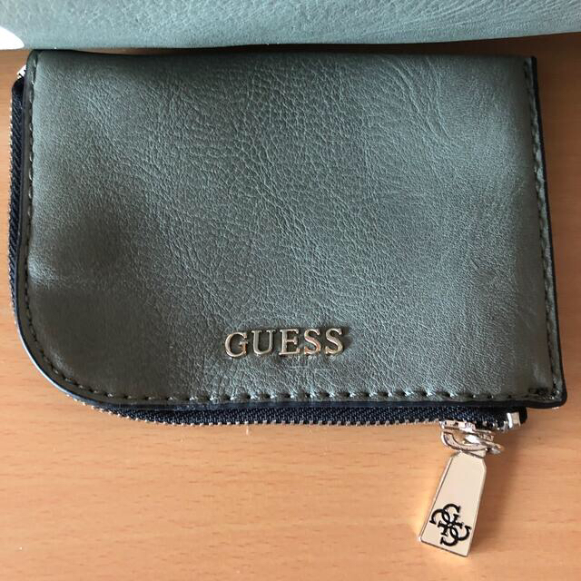 GUESS(ゲス)の新品未使用＊GUESSゲス ショルダーバッグ　コインケース付き レディースのバッグ(ショルダーバッグ)の商品写真