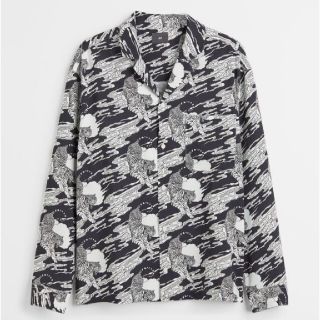 エイチアンドエム(H&M)のH&M 虎 タイガー 総柄 シャツ ブラック 黒 ストリート カジュアル L(シャツ)