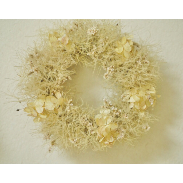 スモークツリーと水無月あじさいのリース ハンドメイドのフラワー/ガーデン(リース)の商品写真