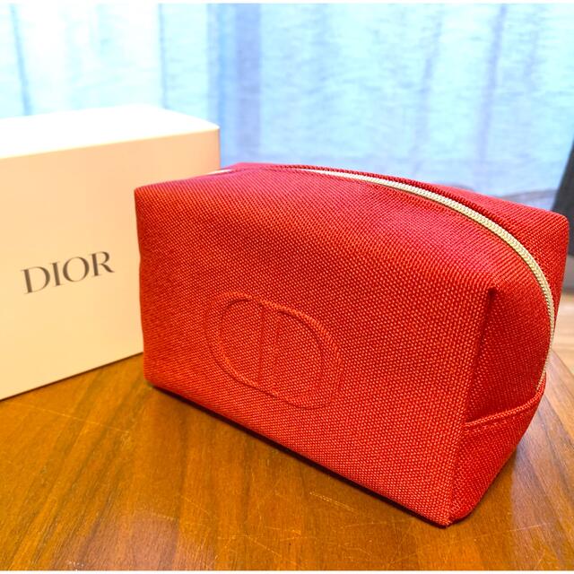 Dior(ディオール)のDIOR ディオール ノベルティ ポーチ エンタメ/ホビーのコレクション(ノベルティグッズ)の商品写真