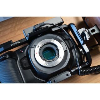 BMPCC4K(チルト液晶改造品)(ビデオカメラ)