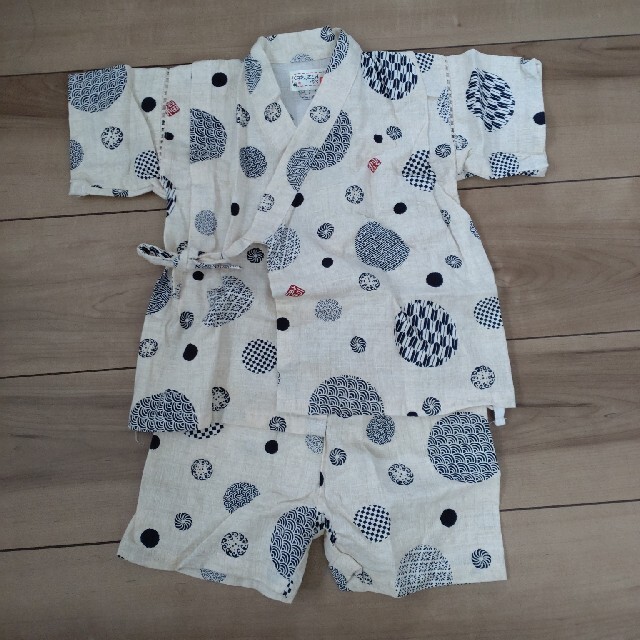 西松屋(ニシマツヤ)のキッズ甚平 キッズ/ベビー/マタニティのキッズ服男の子用(90cm~)(甚平/浴衣)の商品写真