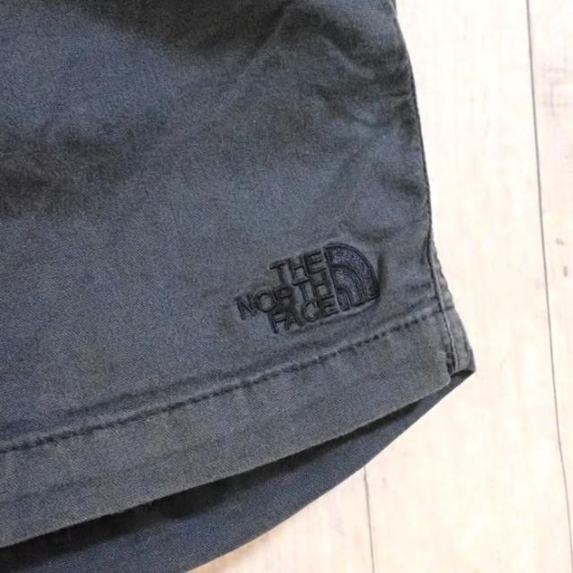 THE NORTH FACE(ザノースフェイス)のTHE NORTH FACE コットンオックスライトショーツ NB41617 メンズのパンツ(ショートパンツ)の商品写真