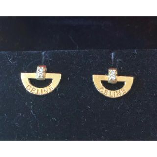 セリーヌ(celine)のCELINE セリーヌ　750ロゴ　ピアス　ダイヤモンド0.03ct×2(ピアス)