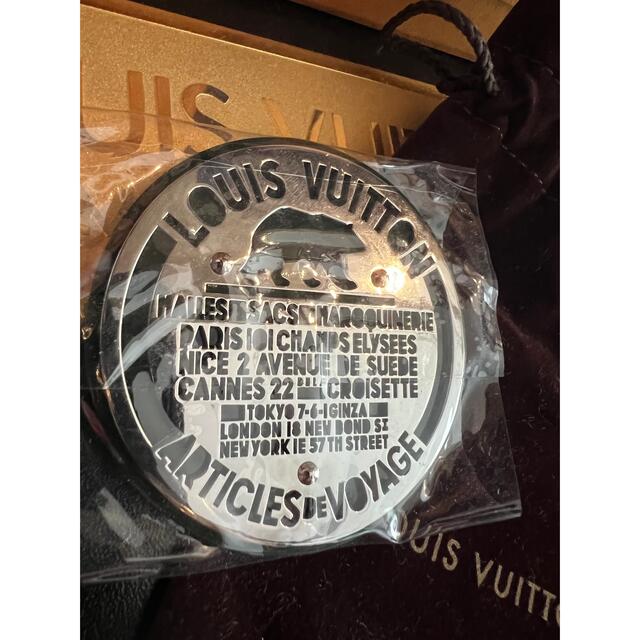 新品 ルイヴィトン LOUIS VUITTON ブローチ ピンバッジ バッジ