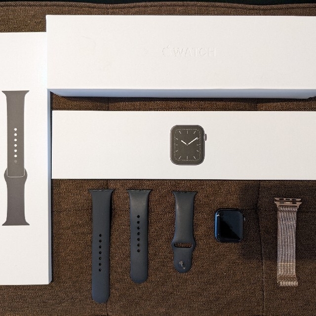 Apple Watch(アップルウォッチ)のApple watch Series5 40mm GPSモデル メンズの時計(腕時計(デジタル))の商品写真