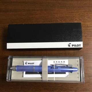 パイロット(PILOT)の4色ボールペン　オービック(ペン/マーカー)