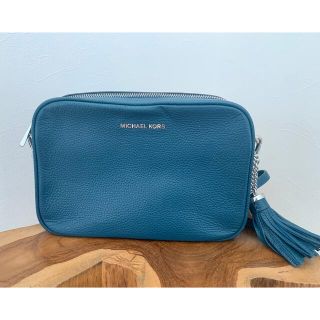 マイケルコース(Michael Kors)の【LA購入】マイケルコース　タッセル付きショルダー(ショルダーバッグ)