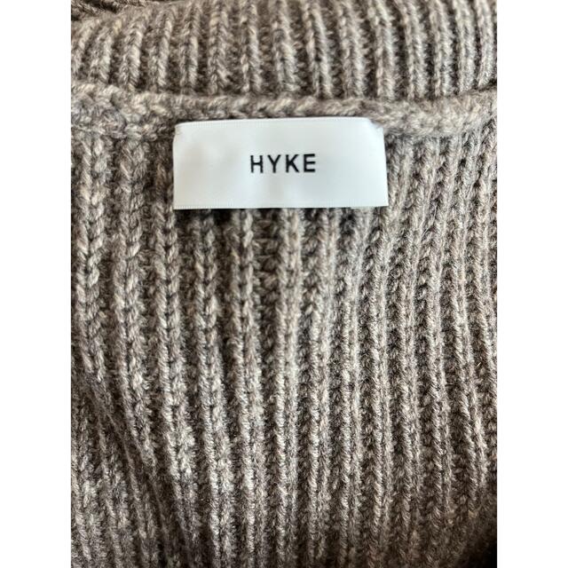 HYKE(ハイク)のHYKE リブタートルネック　ケープ　ベスト レディースのトップス(ニット/セーター)の商品写真