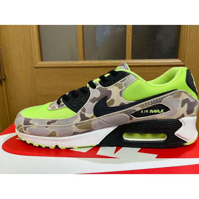 NIKE(ナイキ)のNIKE AIR MAX 90 "GREEN CAMO" cw4039-300 メンズの靴/シューズ(スニーカー)の商品写真