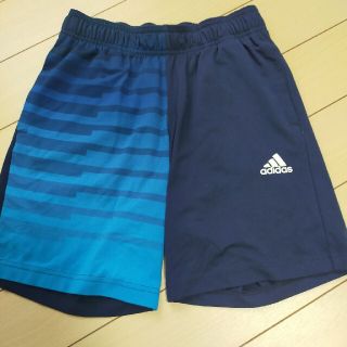 アディダス(adidas)のadidas　ショートパンツ(パンツ/スパッツ)