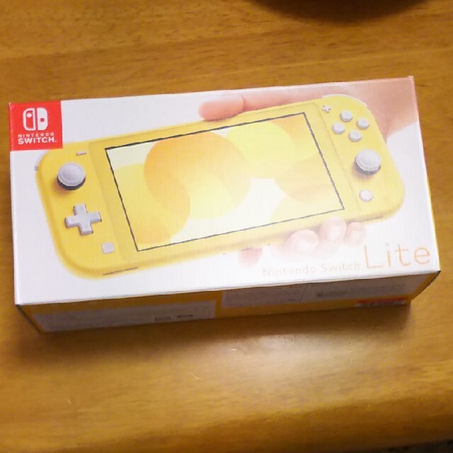 新品未使用☆Nintendo Switch Lite イエロー