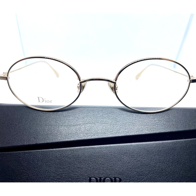 Dior(ディオール)のDIOR　100％正規品　メガネフレーム　定価５万円を半値以下！　値段交渉OK レディースのファッション小物(サングラス/メガネ)の商品写真