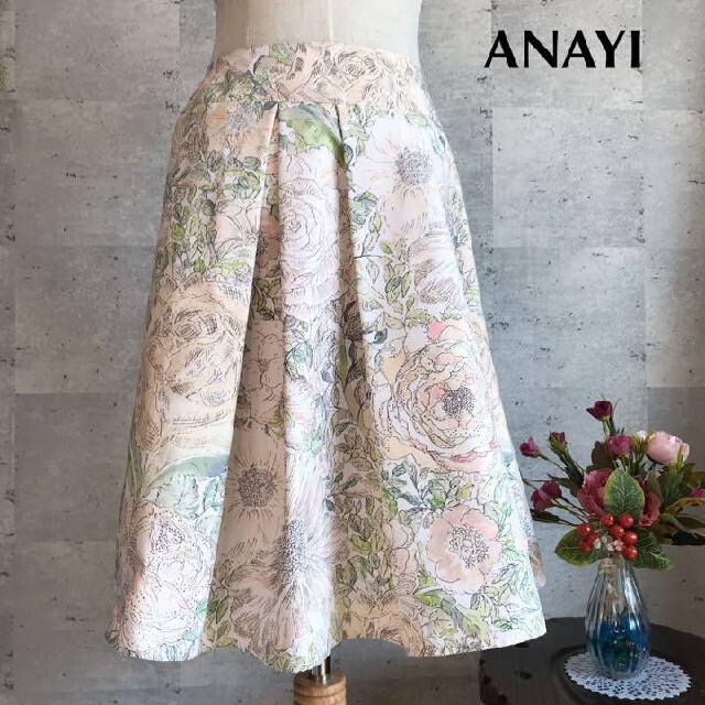 ANAYI(アナイ)のたばうぬ様【ANAYI】ピンクの花柄模様 膝丈スカート 38【美品】 レディースのスカート(ひざ丈スカート)の商品写真