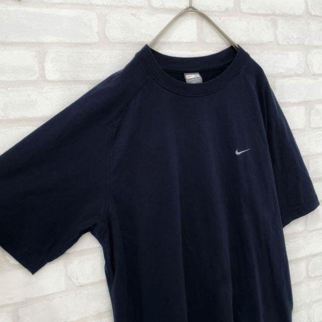 【刺繍ロゴ】NIKE ナイキ Tシャツ　ワンポイント　黒　L 定番