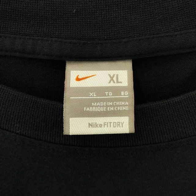 【刺繍ロゴ】NIKE ナイキ Tシャツ　ワンポイント　黒　L 定番