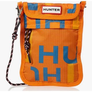 ハンター(HUNTER)の【新品・未開封】HUNTERハンター パッカブル フォン ポーチ オレンジ(ショルダーバッグ)