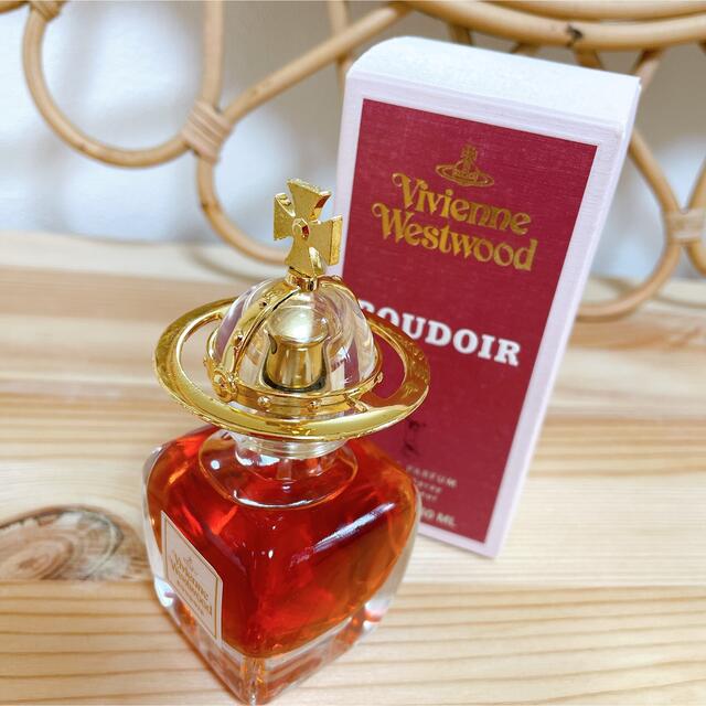 Vivienne Westwood(ヴィヴィアンウエストウッド)のヴィヴィアン・ウエストウッド ブドワール オードパルファム 30ml コスメ/美容の香水(ユニセックス)の商品写真