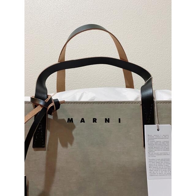 Marni(マルニ)の新品未使用品　MARNI マルニ　ロゴ　トートバッグ メンズのバッグ(トートバッグ)の商品写真