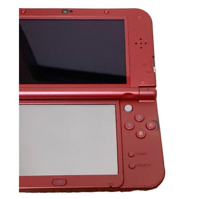 Newニンテンドー3DS LL メタリックレッド エンタメ/ホビーのゲームソフト/ゲーム機本体(携帯用ゲーム機本体)の商品写真