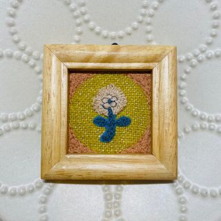 ミナペルホネン　ハンドメイド　花　植物　刺繍　絵　ファブリックパネル　ボード(その他)