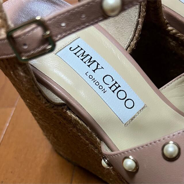 JIMMY CHOO(ジミーチュウ)の24cm ジミーチュウ JIMMY CHOO パール付き ウェッジ サンダル  レディースの靴/シューズ(サンダル)の商品写真