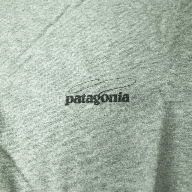 patagonia(パタゴニア)のPATAGONIA パタゴニア アメリカ製 オーガニックコットン フィッツロイ フィッシュ Tシャツ S ブラック 半袖 MADE IN USA トップス【中古】【PATAGONIA】 メンズのトップス(Tシャツ/カットソー(半袖/袖なし))の商品写真