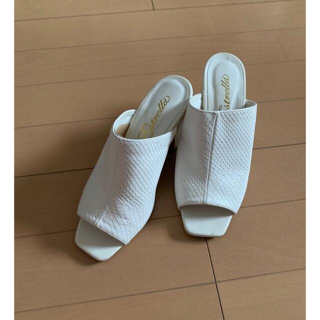 【Estrella】ホワイト×ゴールドレザーサンダル  レディースの靴/シューズ(サンダル)の商品写真