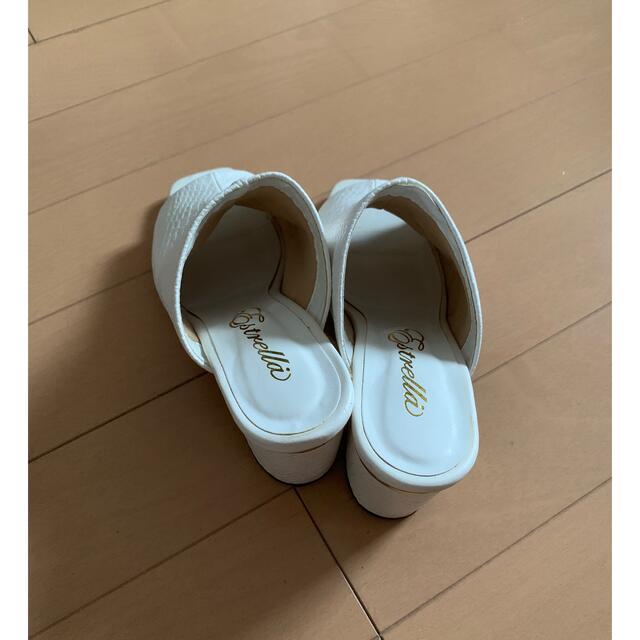 【Estrella】ホワイト×ゴールドレザーサンダル  レディースの靴/シューズ(サンダル)の商品写真