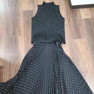 プリーツプリーズイッセイミヤケ(PLEATS PLEASE ISSEY MIYAKE)の大人気！イッセイミヤケPLEASE定番(カットソー(半袖/袖なし))