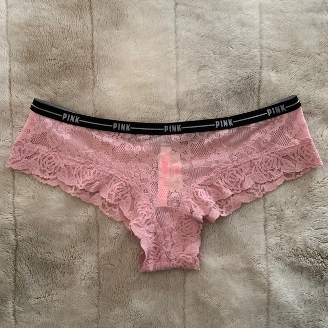 Victoria's Secret(ヴィクトリアズシークレット)の【新品】Victoria’s Secret PINK ショーツ ３点セット レディースの下着/アンダーウェア(ショーツ)の商品写真