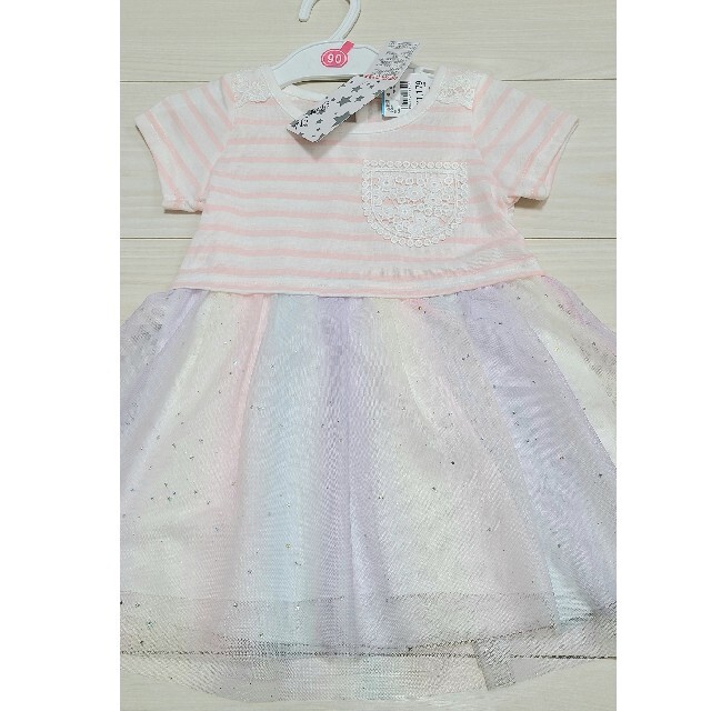 新品 ベビー キッズ 女の子 フリル ワンピース チュール 90cm キッズ/ベビー/マタニティのキッズ服女の子用(90cm~)(ワンピース)の商品写真