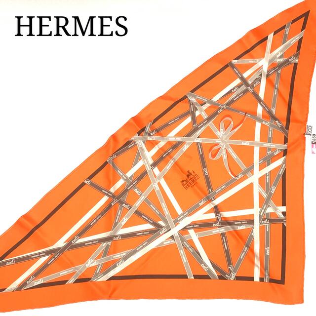 美品  エルメスの三角スカーフ