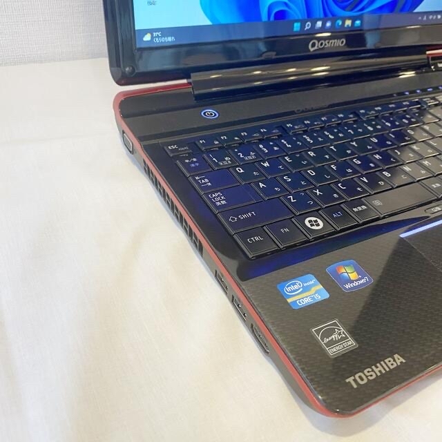 東芝(トウシバ)の【美品】人気レッド♪届いてすぐ使える！corei5メモリ8GB東芝ノートパソコン スマホ/家電/カメラのPC/タブレット(ノートPC)の商品写真