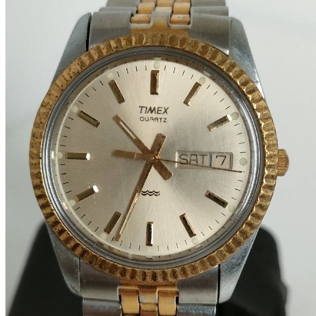 TIMEX(タイメックス)のジャンク　ヴィンテージ　TIMEX　タイメックス　腕時計　ゴールド×シルバー メンズの時計(腕時計(アナログ))の商品写真