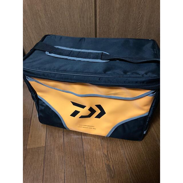 DAIWA(ダイワ)のダイワ Fクールバッグ 28(A) オレンジ スポーツ/アウトドアのフィッシング(その他)の商品写真