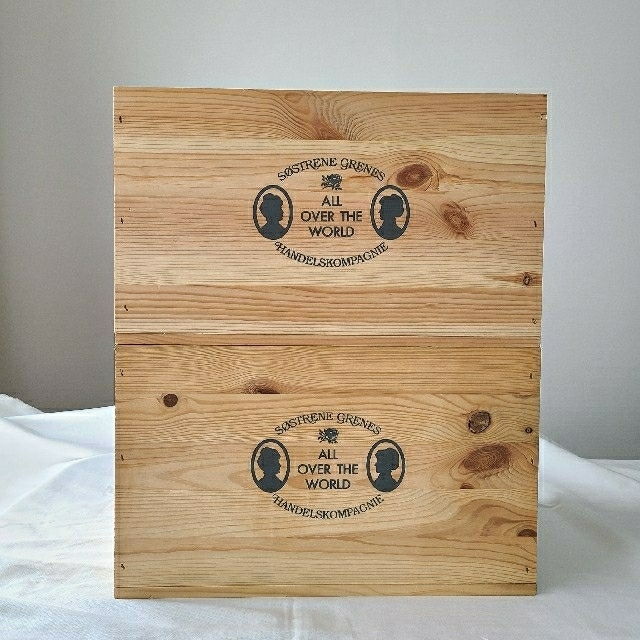 ソストレーネグレーネ SOSTRENEGRENE 木箱 収納 ボックス ロゴ 1