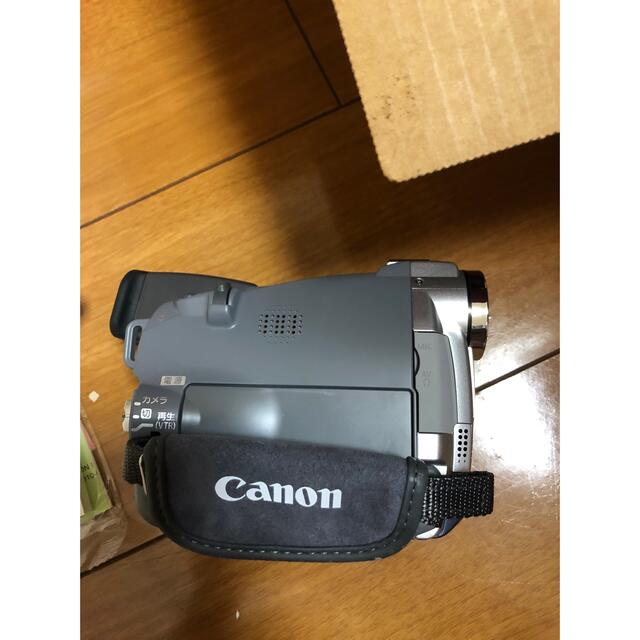 Canon(キヤノン)の新品未使用canonキャノン　撮レビアンFV300 kit おまけ付き スマホ/家電/カメラのカメラ(ビデオカメラ)の商品写真