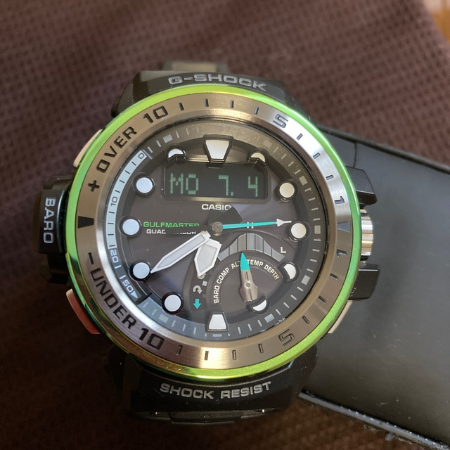 G-SHOCK(ジーショック)の希少 GWN-Q1000MB-1AJF ガルフマスター レインボー  メンズの時計(腕時計(アナログ))の商品写真