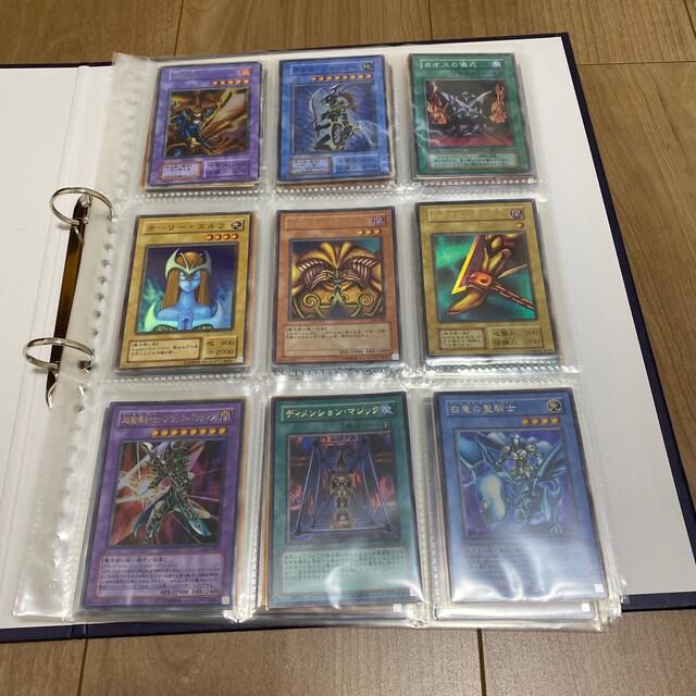 遊戯王(ユウギオウ)の最終値下げ中　1000枚以上まとめ売り　バインダー付き エンタメ/ホビーのトレーディングカード(その他)の商品写真