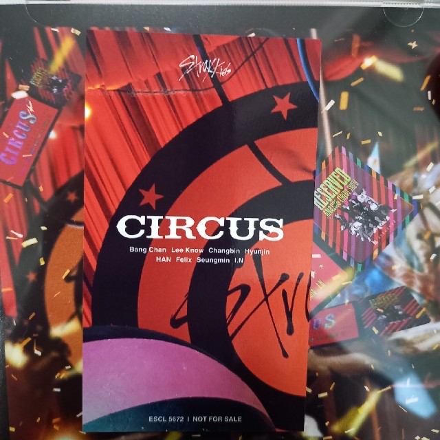 Stray Kids(ストレイキッズ)のstraykids　CIRCUS CD ランダムフォトカード　HAN ハン エンタメ/ホビーのタレントグッズ(アイドルグッズ)の商品写真