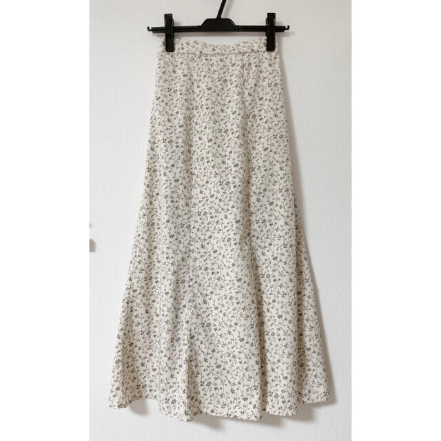 GRL(グレイル)のグレイル　小花柄マーメイドスカート レディースのスカート(ロングスカート)の商品写真