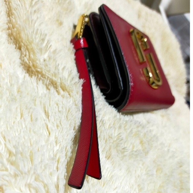 MARC JACOBS(マークジェイコブス)の【良品】MJスナップショット赤❤️ レディースのファッション小物(財布)の商品写真