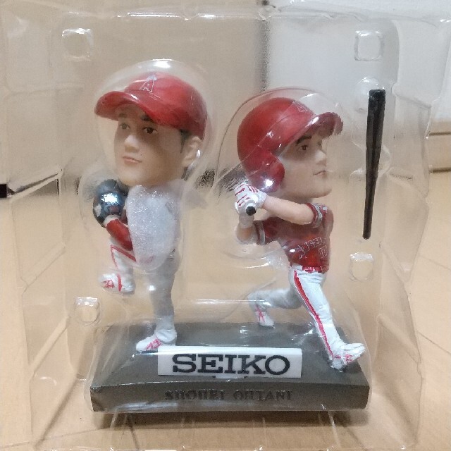 SEIKO(セイコー)の大谷翔平　セイコーアストロン　二刀流　ボブルヘッド　フィギュア スポーツ/アウトドアの野球(記念品/関連グッズ)の商品写真