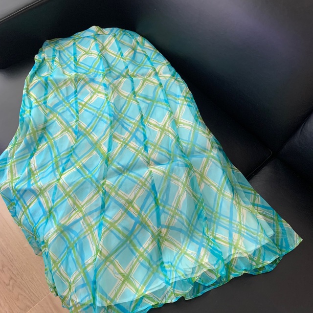 銀座マギー(ギンザマギー)の銀座マギーMaggy　ロングスカート　青緑 レディースのスカート(ロングスカート)の商品写真
