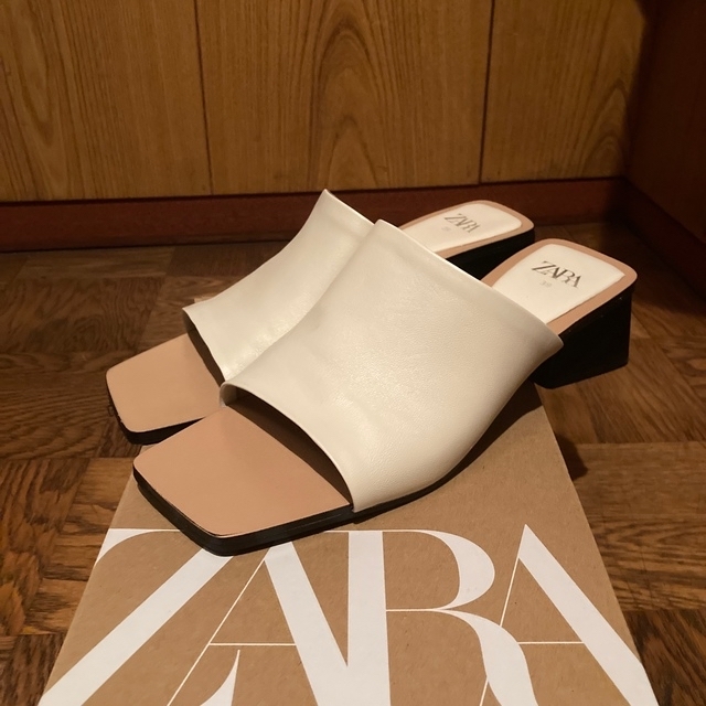 ZARA レザーサンダル　箱なし