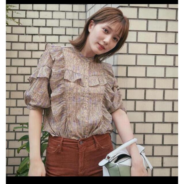 moussy(マウジー)のmoussy SHEER FLOWER RUFFLE BLOUSE レディースのトップス(シャツ/ブラウス(半袖/袖なし))の商品写真