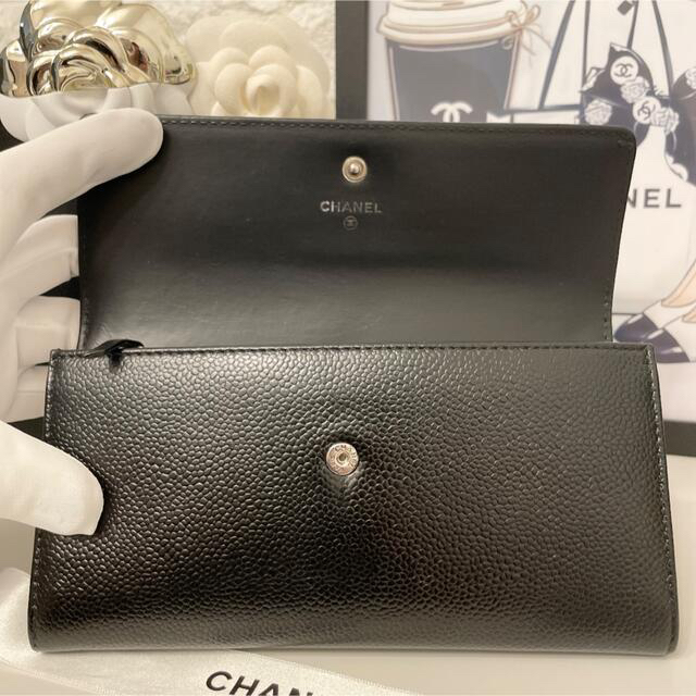 CHANEL(シャネル)のCHANEL✨シャネル✨長財布✨キャビアスキン✨デカココ✨フラップ✨ウォレット レディースのファッション小物(財布)の商品写真