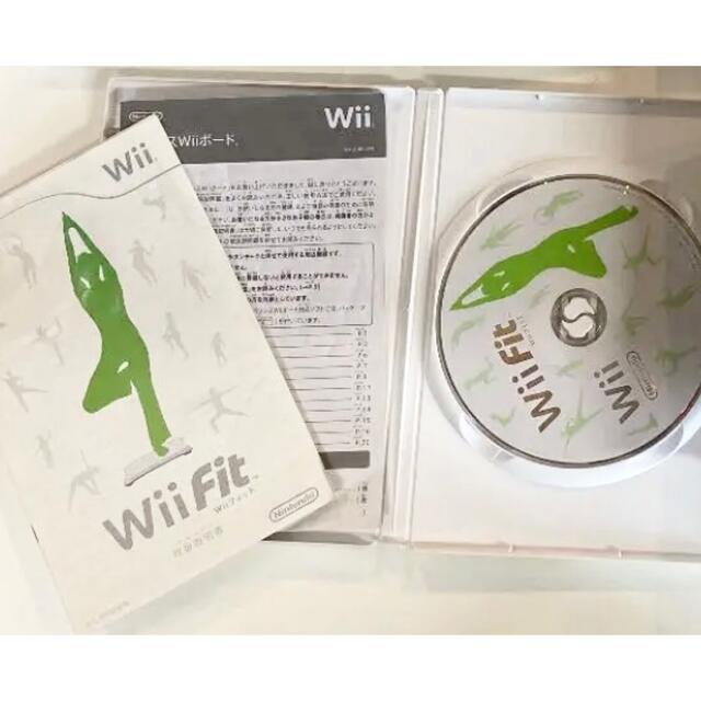 wii fit ソフト＋ケース＋説明書 エンタメ/ホビーのゲームソフト/ゲーム機本体(家庭用ゲームソフト)の商品写真