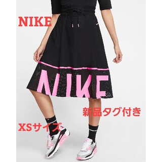 ナイキ(NIKE)の新品タグ付き ナイキ ロゴ スカート ピンク(ひざ丈スカート)
